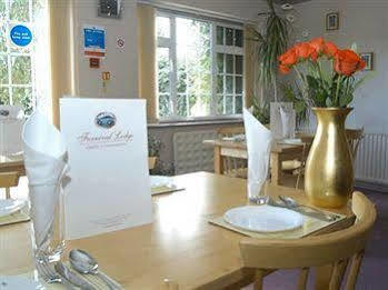 Furnival Lodge Slough Zewnętrze zdjęcie